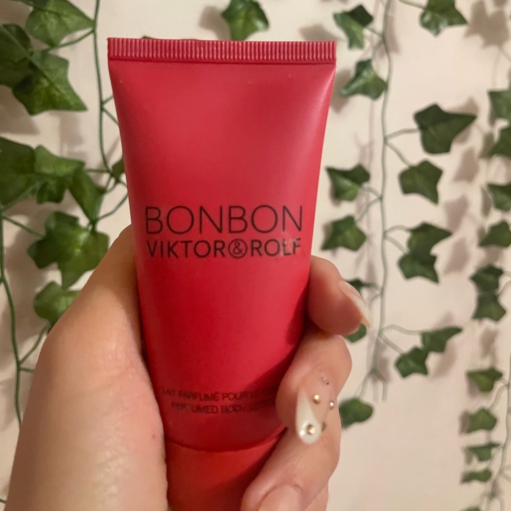 Viktor & Rolf Bon Bon lotion